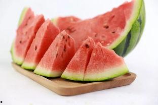 夏天吃的青皮的瓜,青皮瓜的清爽诱惑